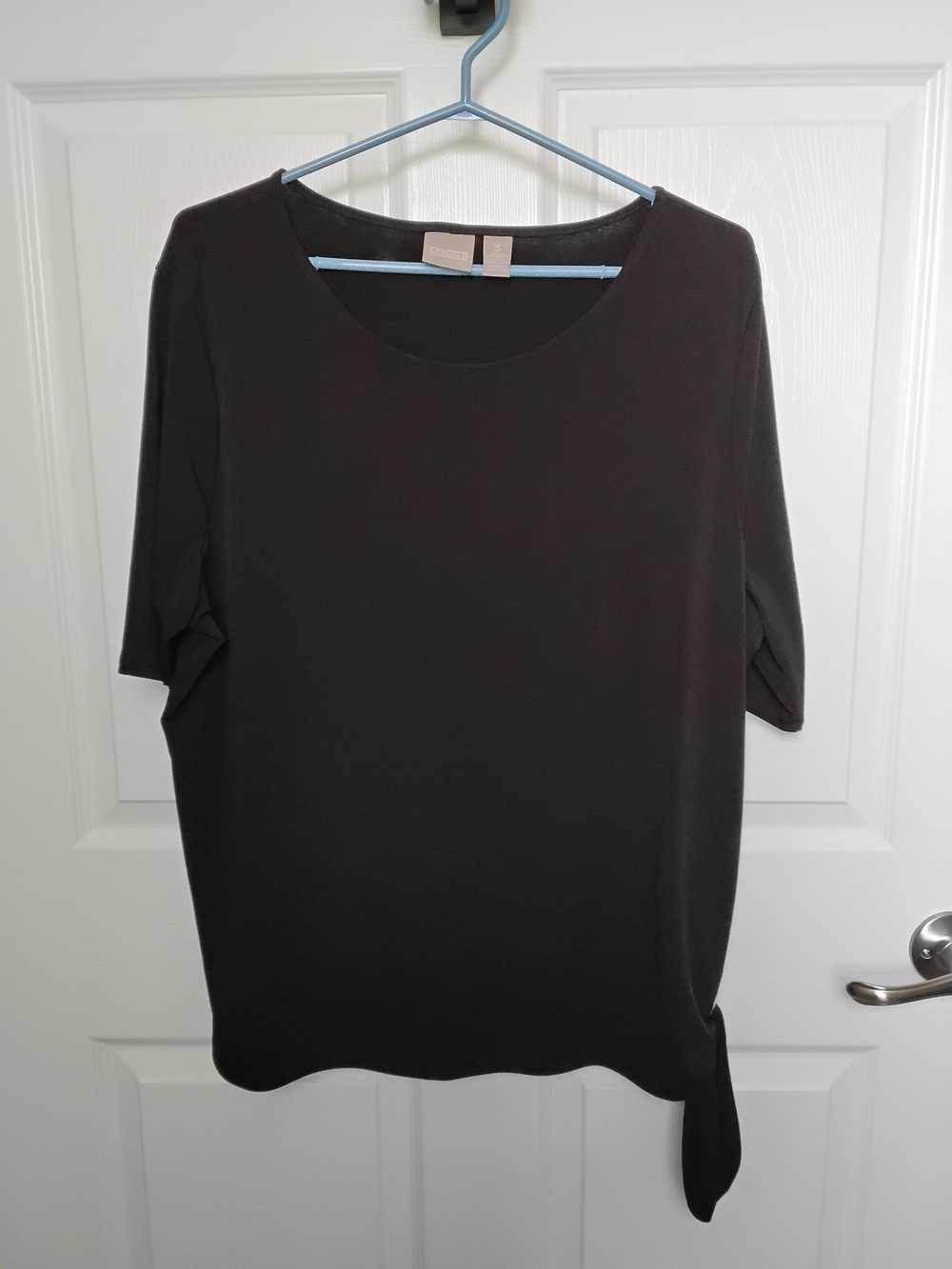 Chico's Black Scoop-Neck Short Sleeve Top